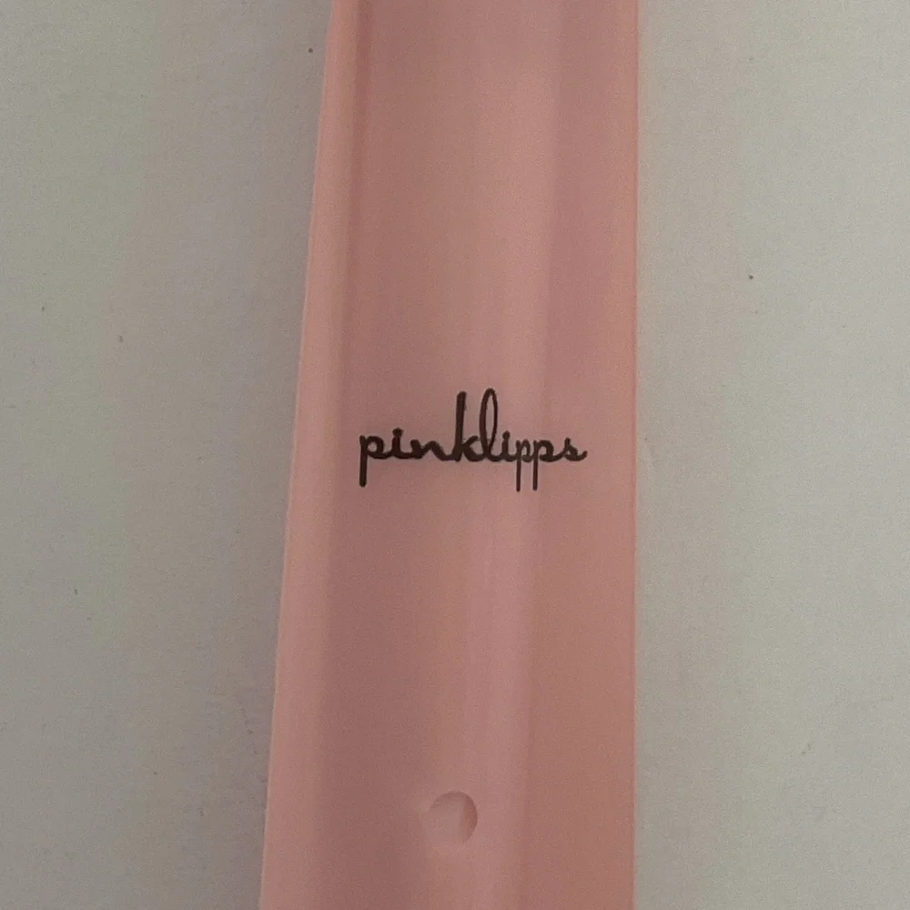 Pink Lipps Setting Powder Brush NWT